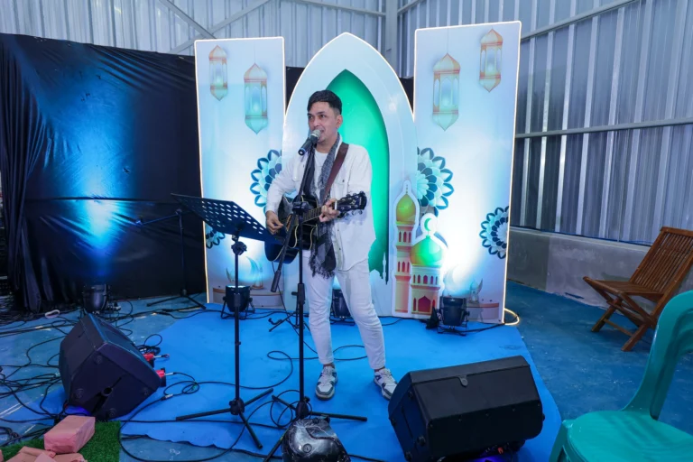 Instagram post from fardakreasi. This post is in position 4.