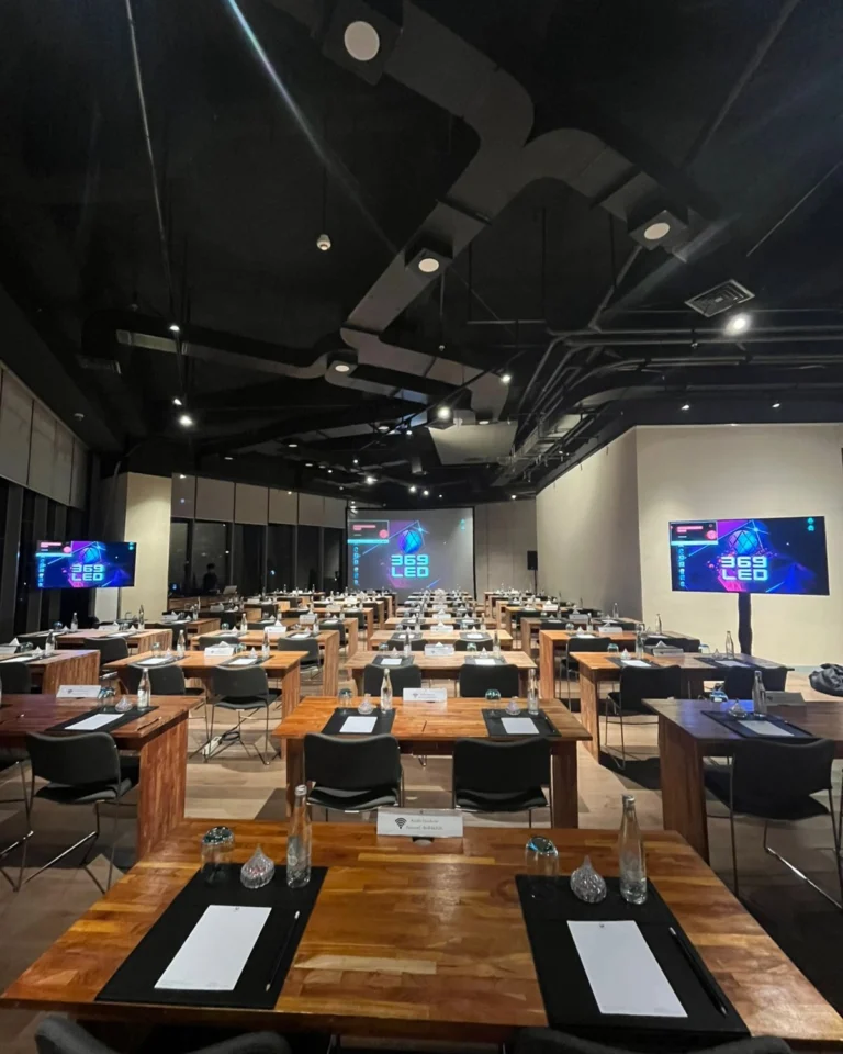 Instagram post from fardakreasi. This post is in position 1.